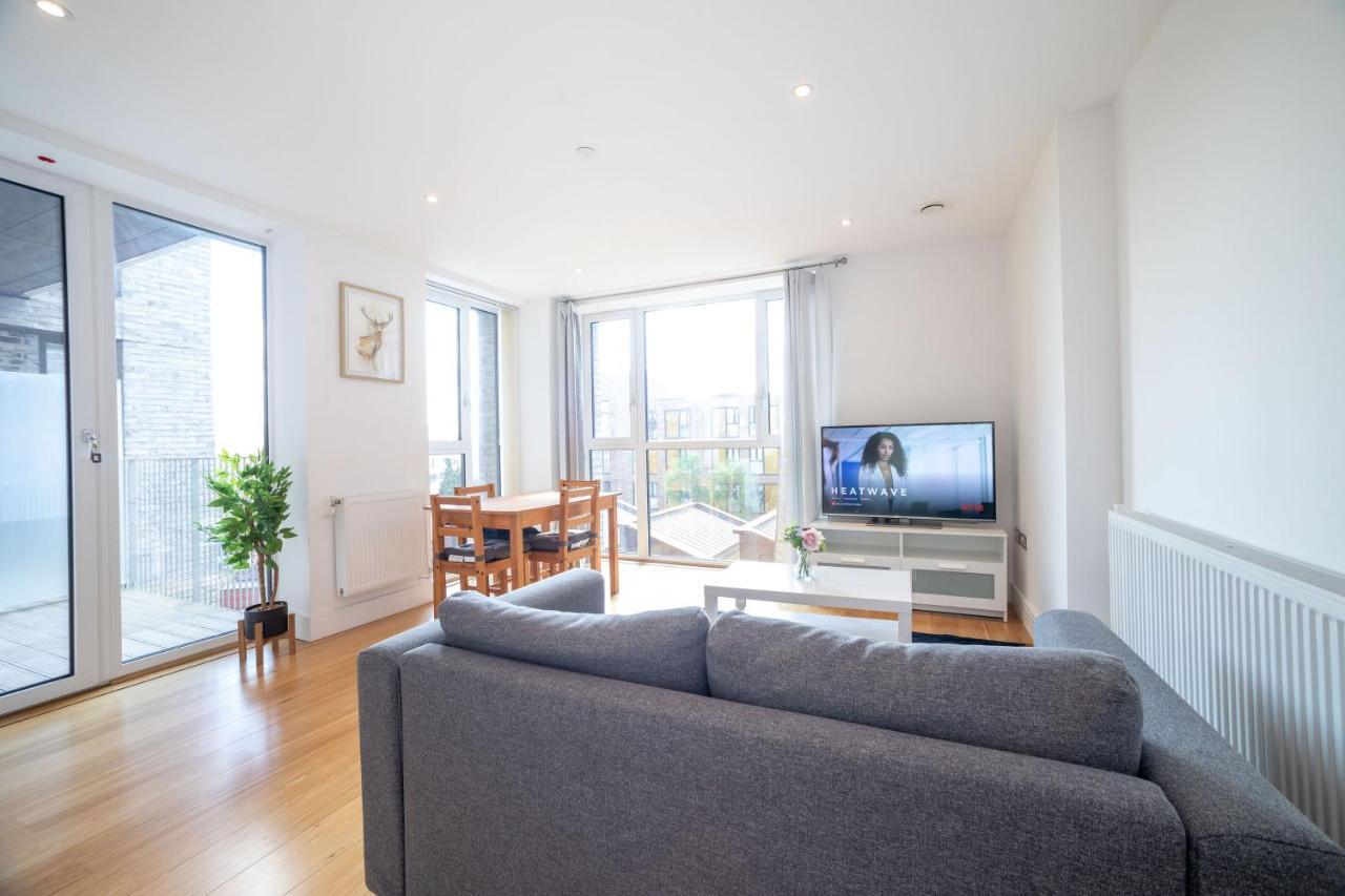 La Creme 1 Bed Apartment - Canning Town London Bagian luar foto