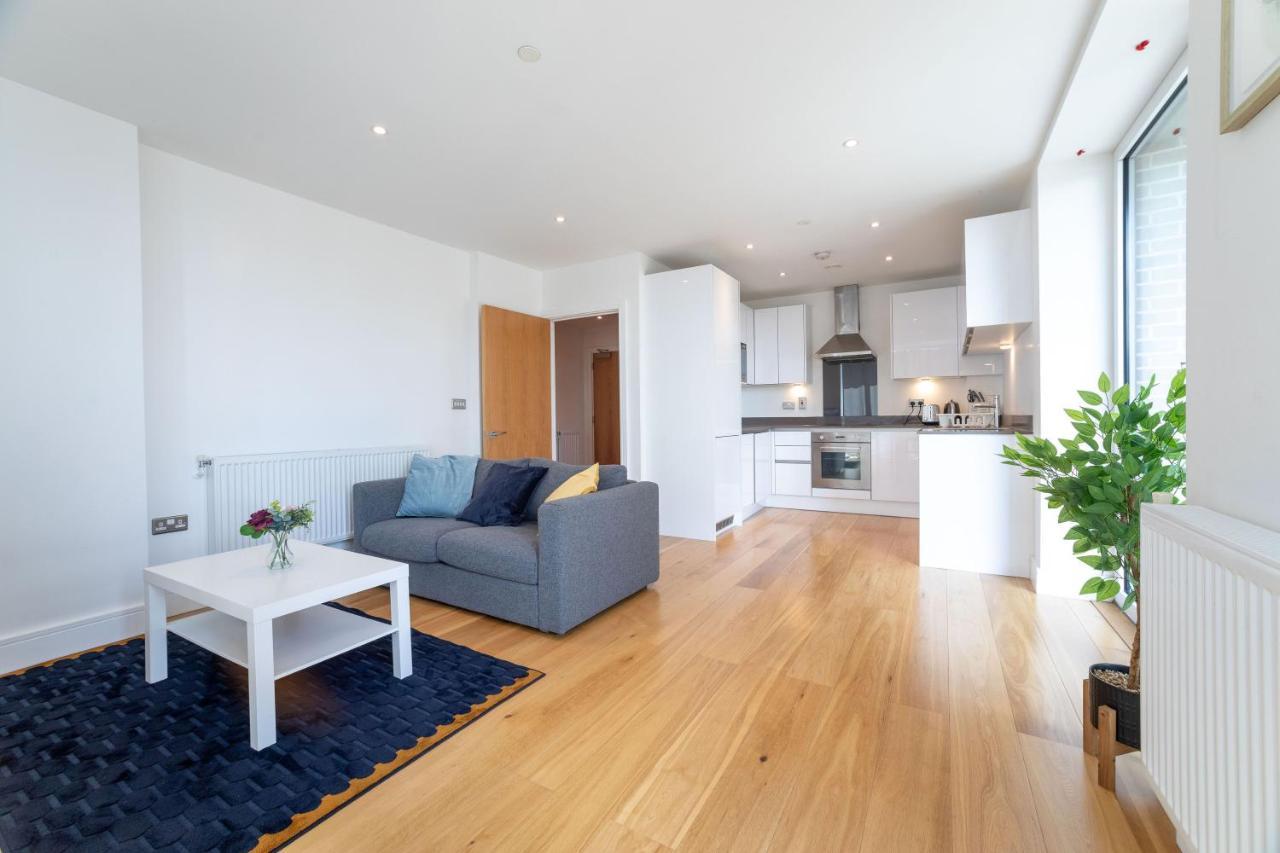 La Creme 1 Bed Apartment - Canning Town London Bagian luar foto